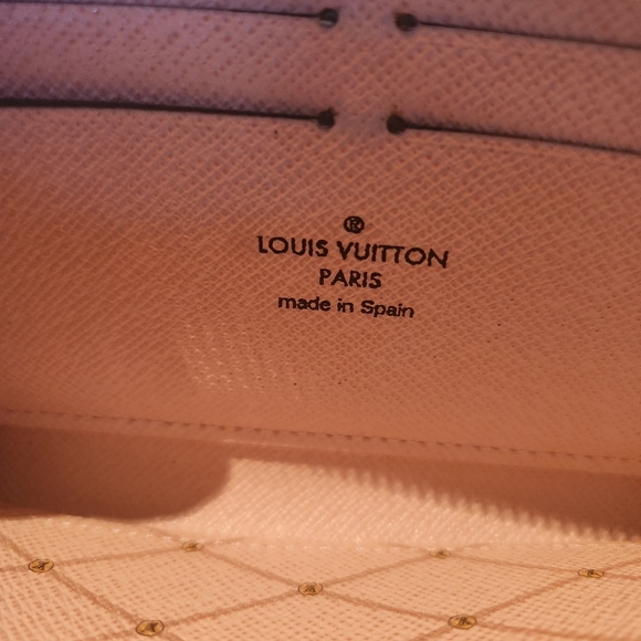 Louis Vuitton Clemence Trunk Limited Edition Wallet White Damier Blue Pink - Picture 8 of 16